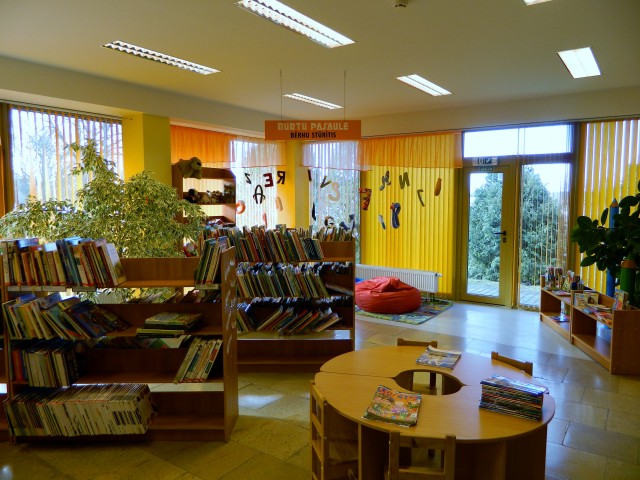 Kursīšu bibliotēka